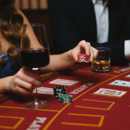 Blackjack Etiquette: Do’s and Don’ts at the Table