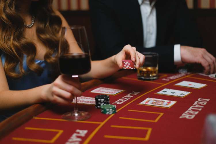blackjack etiquette dos and donts at the table