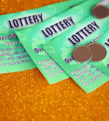 Comparing Scratch Cards vs. Slots: Which Should You Choose?