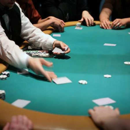 How to Interact with Live Dealers Effectively