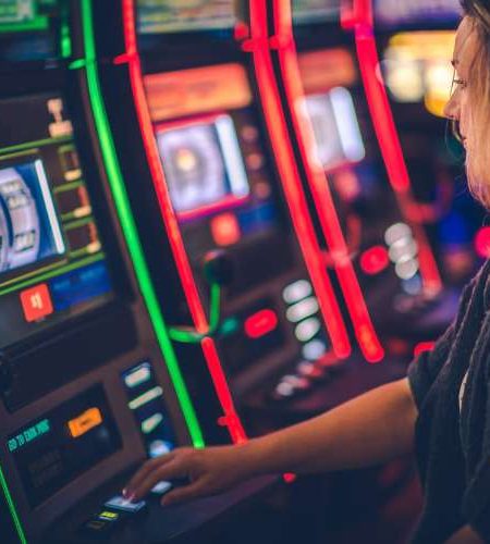 Branded Slots: Exploring Celebrity and Movie-Themed Games