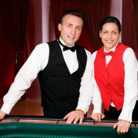 Exploring Live Dealer Variants of Classic Casino Games