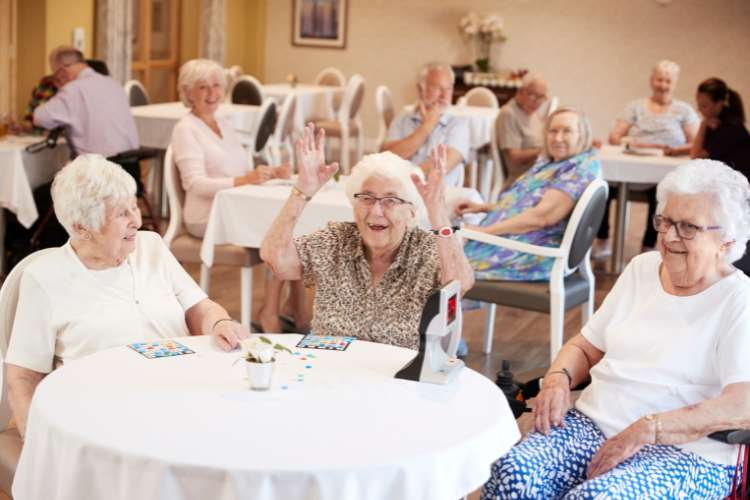 how to play bingo with friends online
