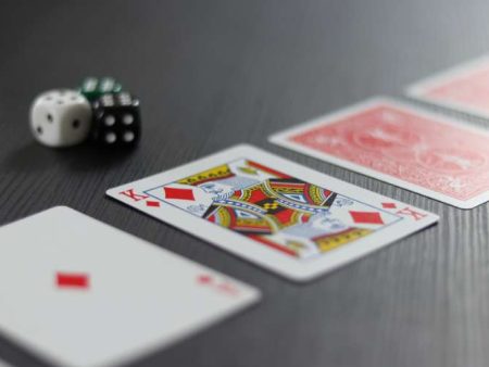 Differences Between Online and Land-Based Video Poker