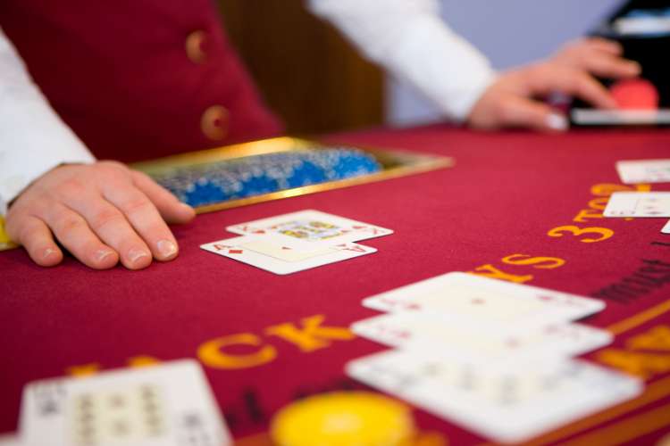 tips for beating live dealer blackjack