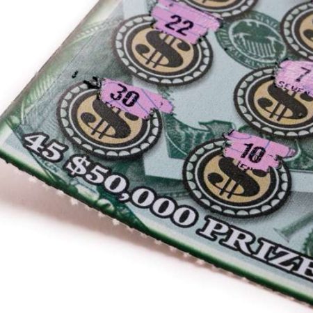 How to Use Free Spins Alongside Scratch Cards